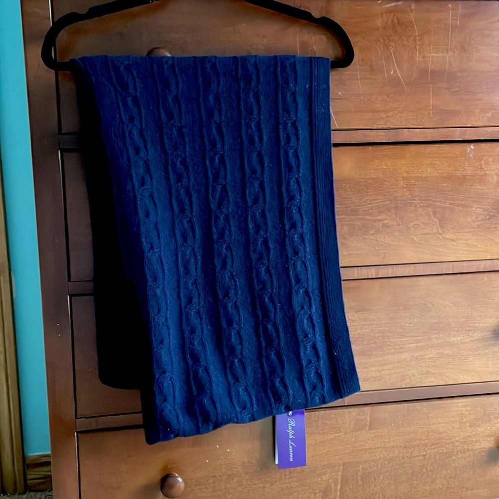 RALPH LAUREN PURPLE LABEL 100% CASHMERE CABLE-KNIT SCARF
